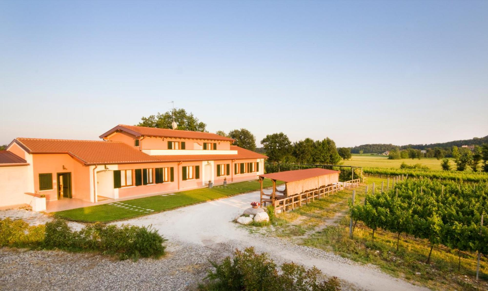 Agriturismo Cascina Roveri Monzambano Exterior foto