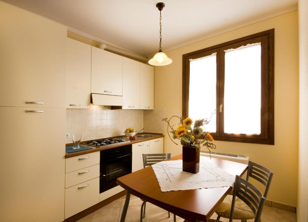 Agriturismo Cascina Roveri Monzambano Quarto foto